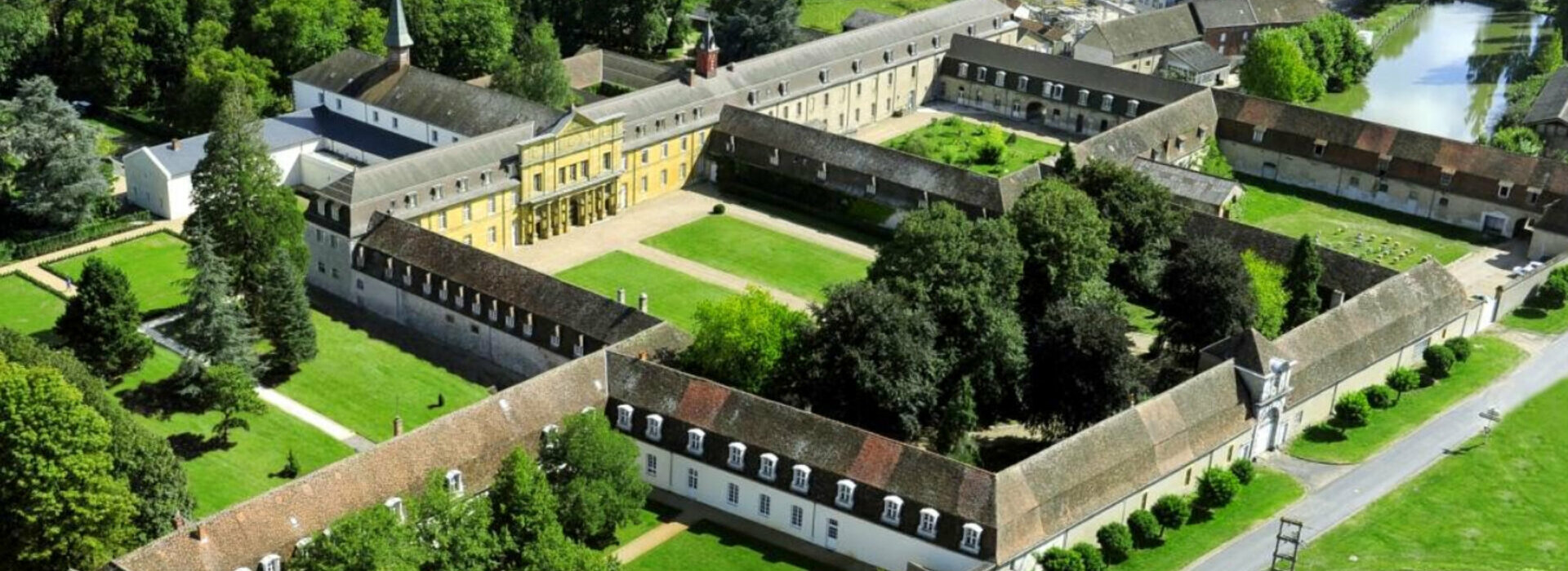 Mairie de Diou Allier